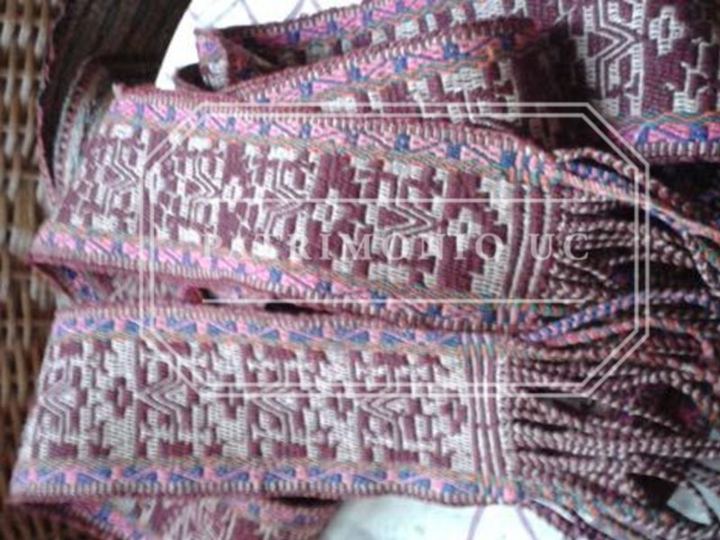 Ñimintrarüwe o Faja femenina (Mapuche)