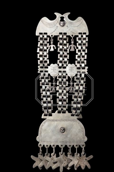 Sikil o Prendedor de tres cadenas (Mapuche)